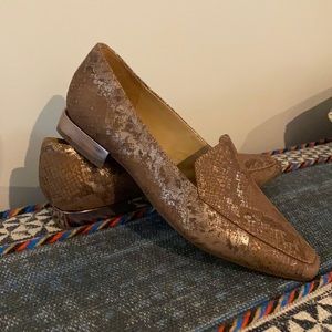 Naturalizer Snakeskin Loafers Size 8.5